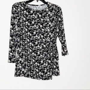 ELLE black and white floral blouse, round neck. S
